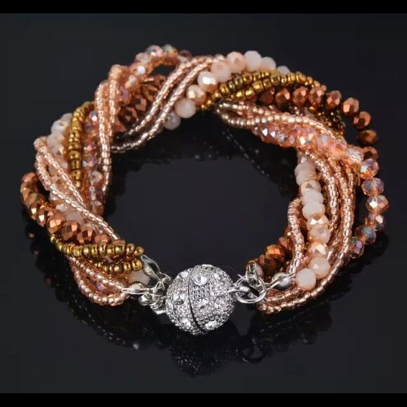 FASHION LIGHT BROWN MULTILAYER CRYSTAL BEADS BRACELET WITH MAGNETIC CLOSURE - Picture 1 of 5